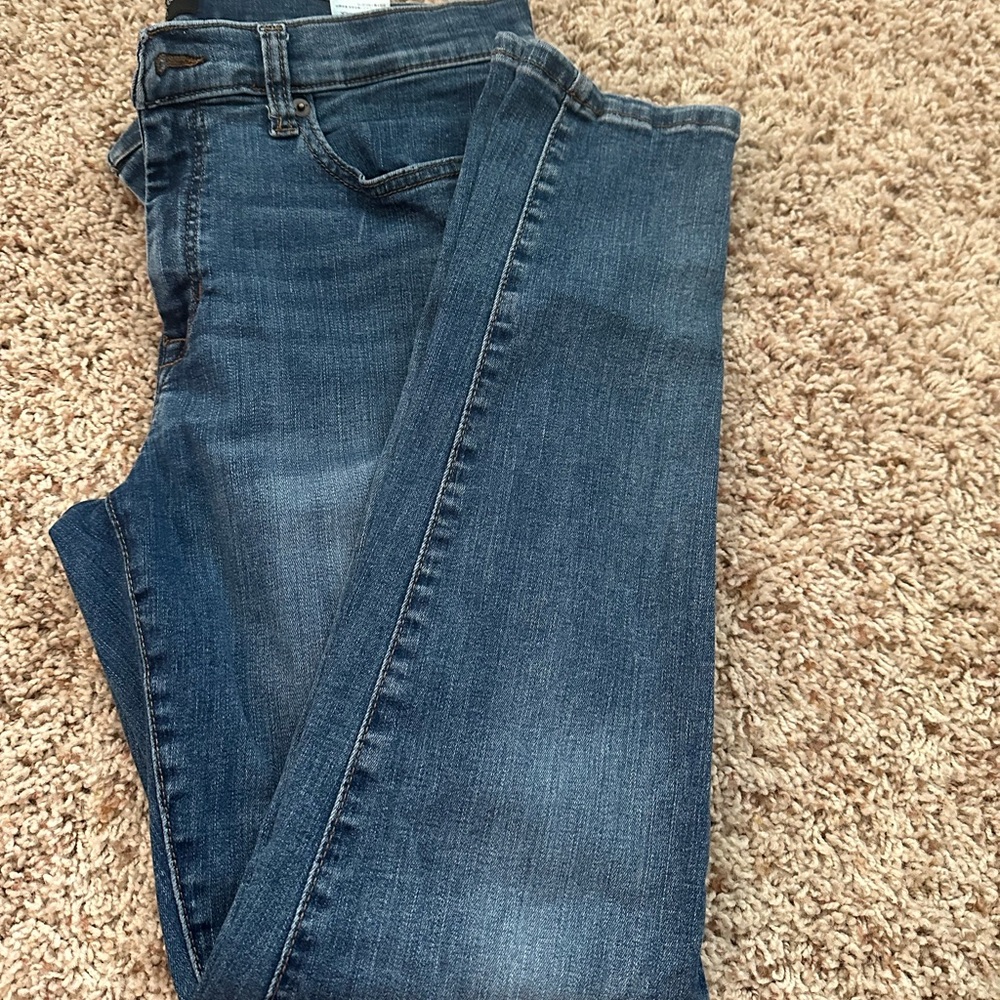 BR Skinny Jeans